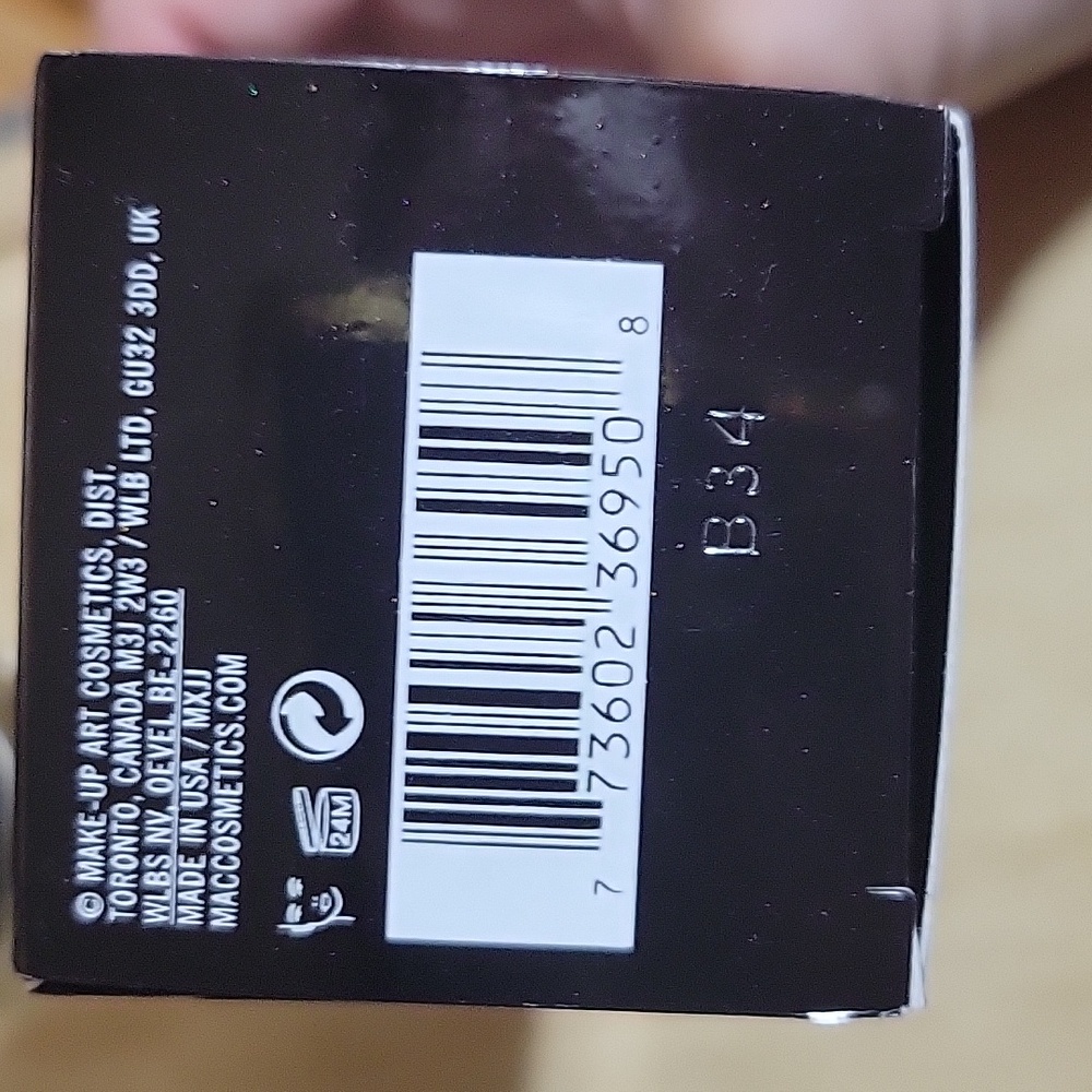 MAC Cosmetics Prep + Prime Fix+ Coconut Setting Spray - Picture 2 of 2